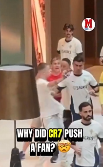 C罗罕见暴怒！一把推开球迷，唇语专家解读：希望他们滚开